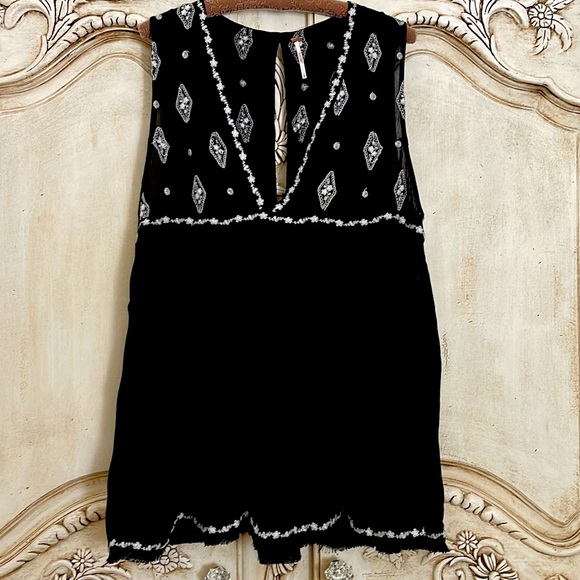 Free People sweet top/tunic/dress🖤 - Picture 1 of 7